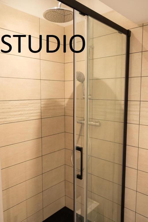 Studio Hikoki Dinan Eksteriør billede